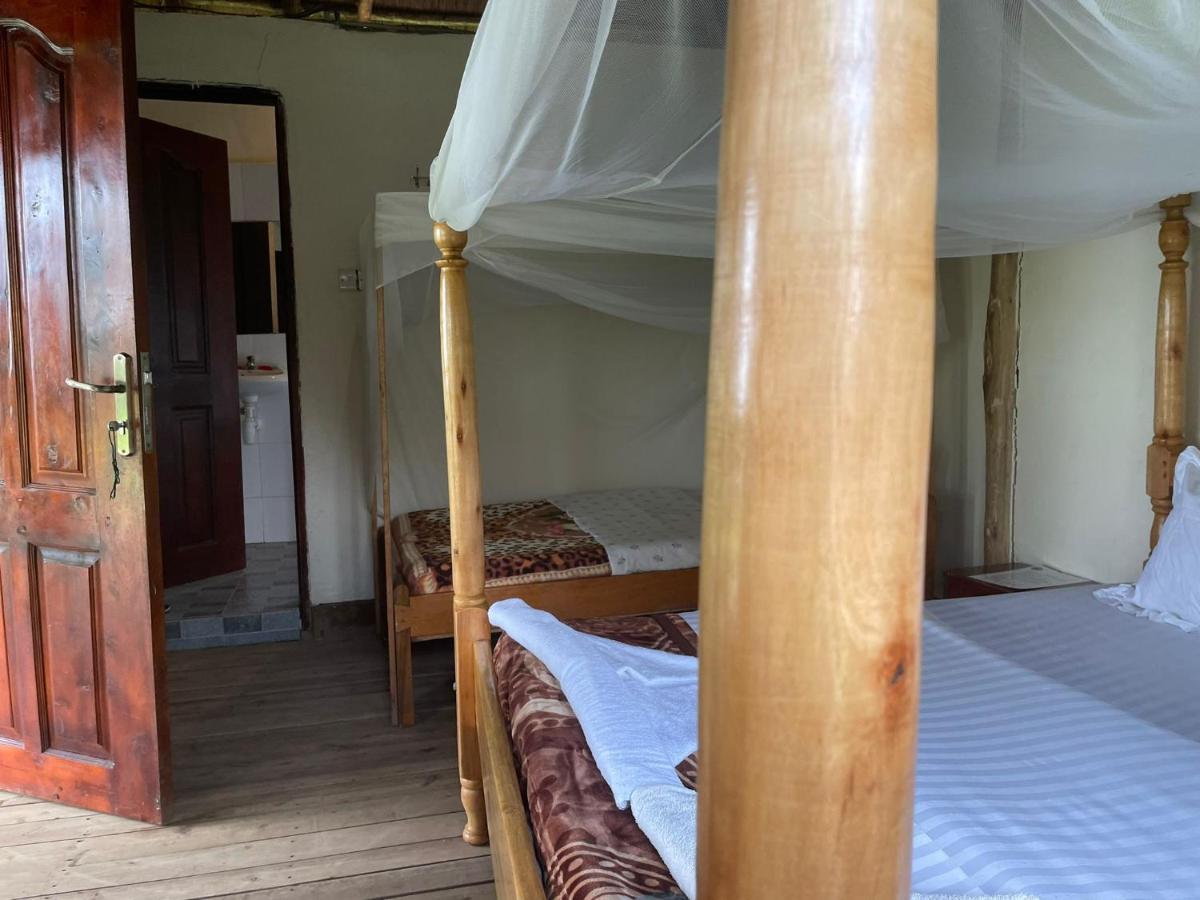 Hotel Lake Nkuruba Nature Reserve Durama Esterno foto